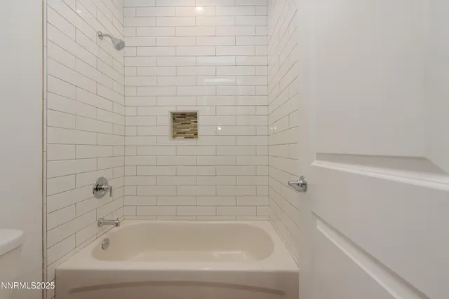 $850,000 | 25 Jessica Drive, Wellington, NV 89444