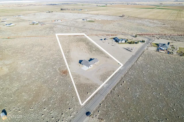 $850,000 | 25 Jessica Drive, Wellington, NV 89444