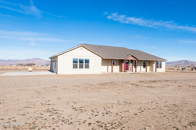 $850,000 | 25 Jessica Drive, Wellington, NV 89444