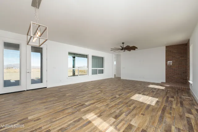 $850,000 | 25 Jessica Drive, Wellington, NV 89444