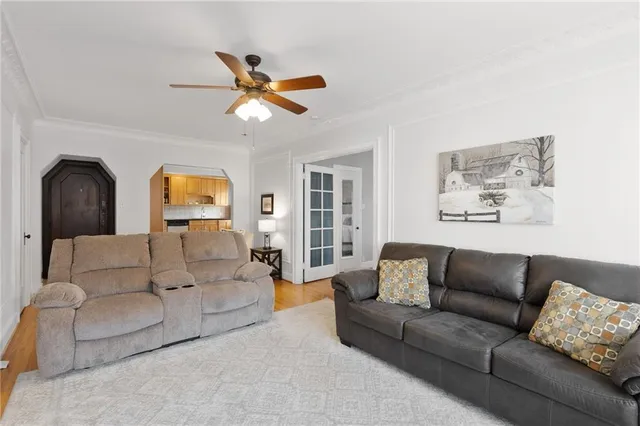 $230,000 | 807 West 48th Street, Unit 404, Kansas City, MO 64112