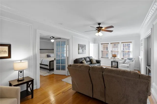 $230,000 | 807 West 48th Street, Unit 404, Kansas City, MO 64112