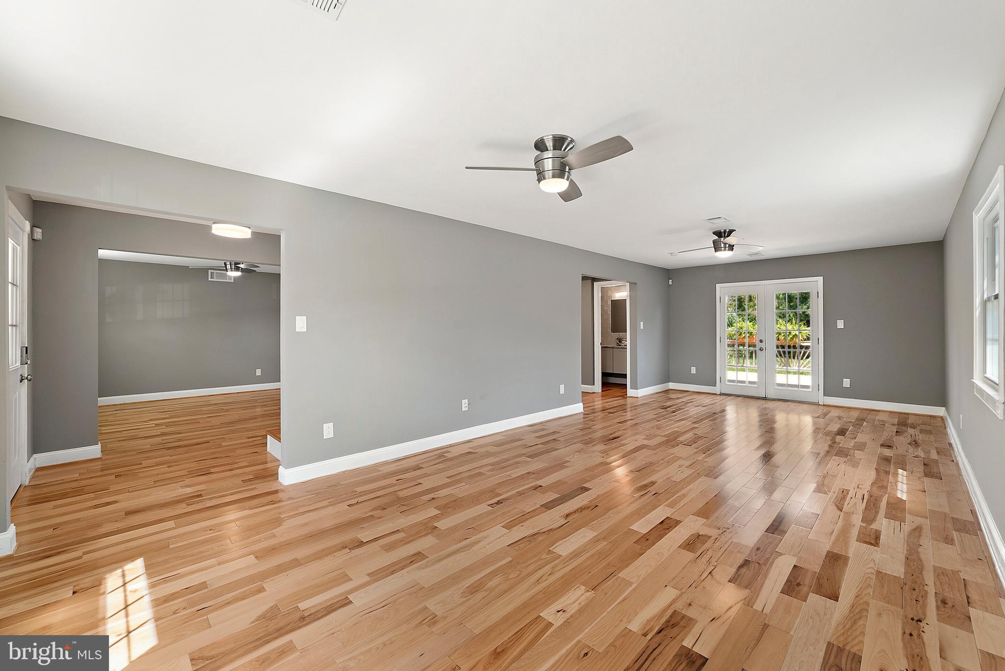 1303 East Lee Road Sterling, VA 20164 - Photo 5 of 41 Gallery Image 5
