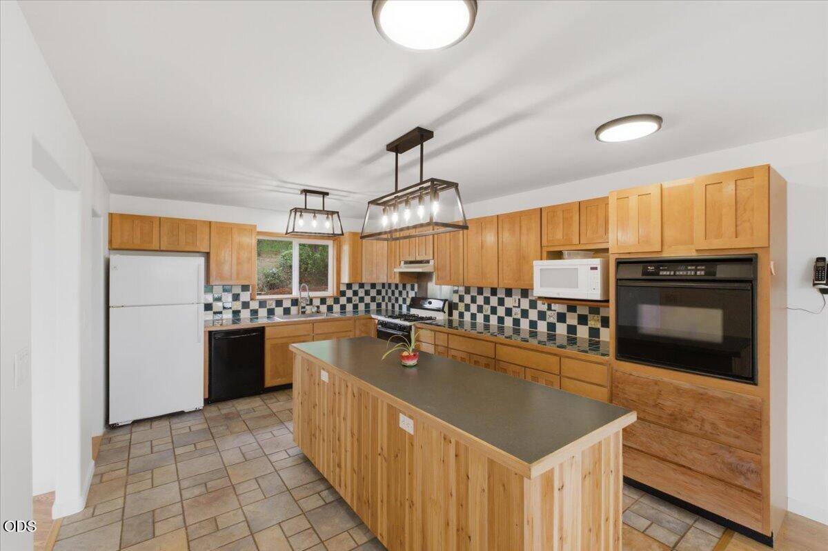 38289 South Ruby Loop Scio, OR 97374 - Photo 24 of 52