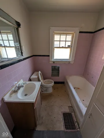 $54,900 | 1808 Nichol Avenue, Anderson, IN 46016