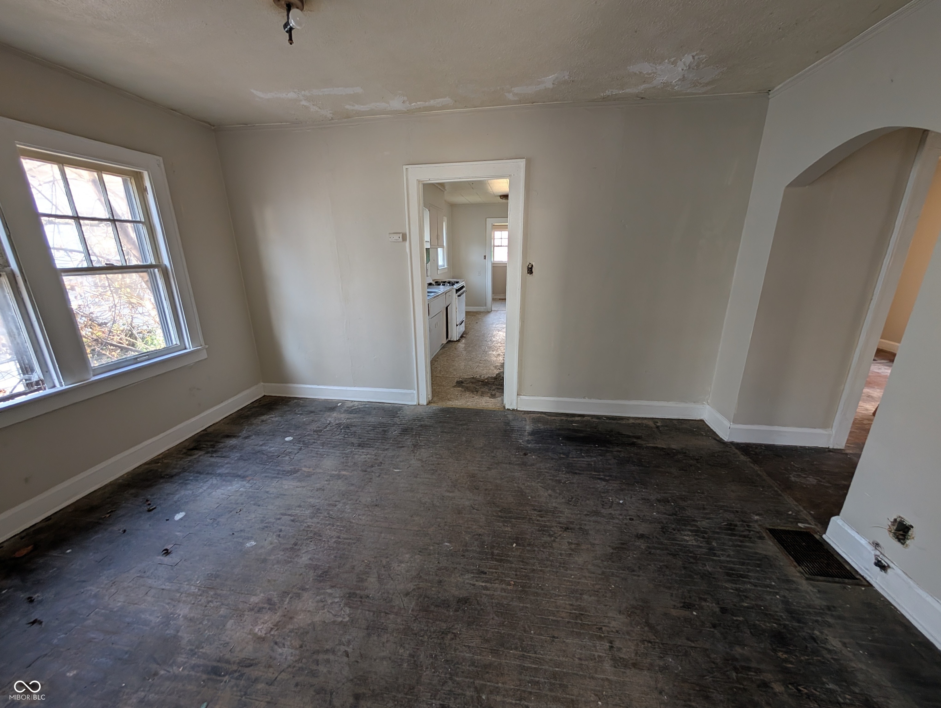 1808 Nichol Avenue Anderson, IN 46016 - Photo 6 of 14