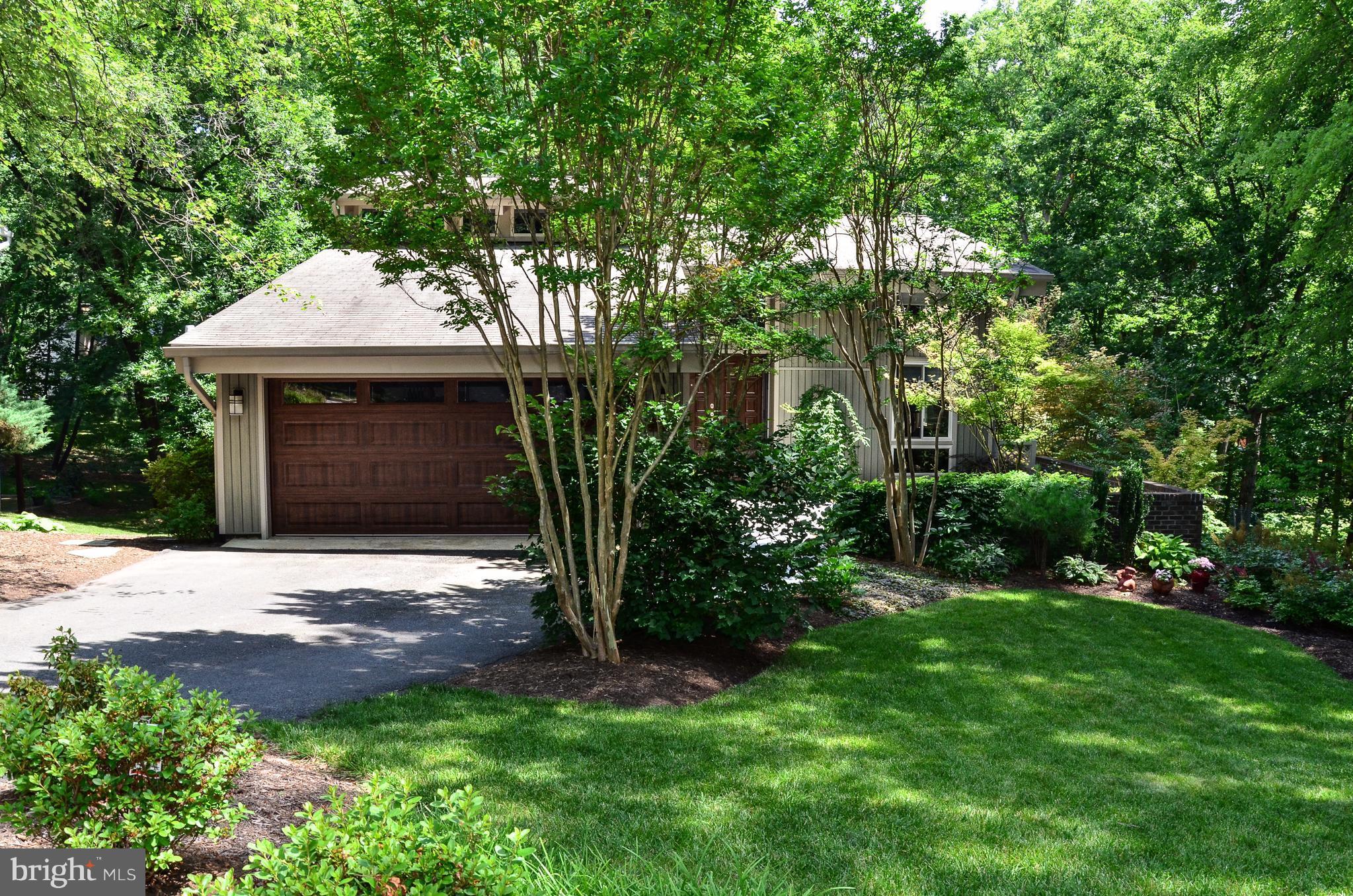 10920 Thanlet Lane Reston, VA 20190 - Photo 1 of 30 Stunning Contemporary.