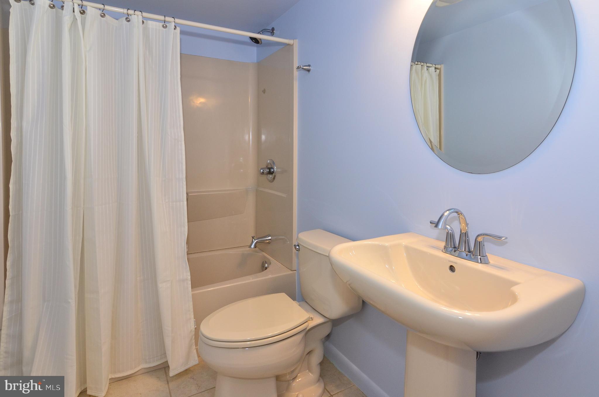 10920 Thanlet Lane Reston, VA 20190 - Photo 25 of 30 Bath