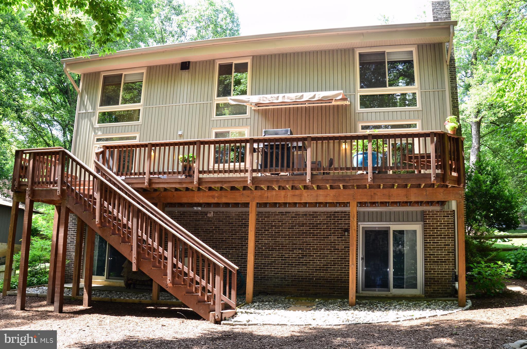 10920 Thanlet Lane Reston, VA 20190 - Photo 30 of 30 Deck w/Stairs Expands Entire Back of Home.