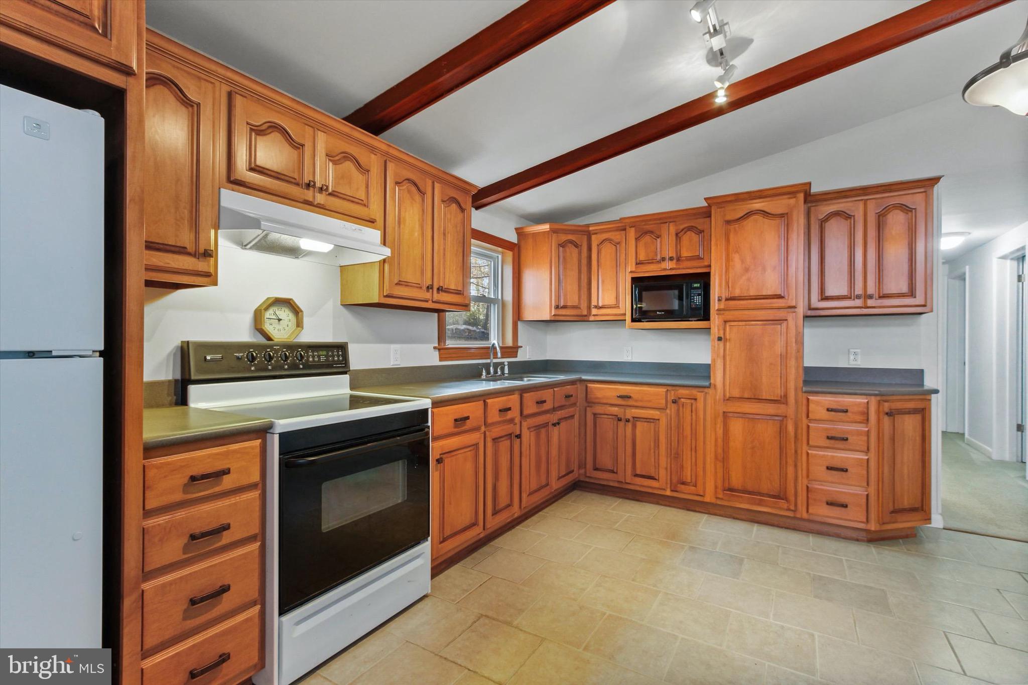3158 Orwig Road Stewartstown, PA 17363 - Photo 5 of 25 Gallery Image 5