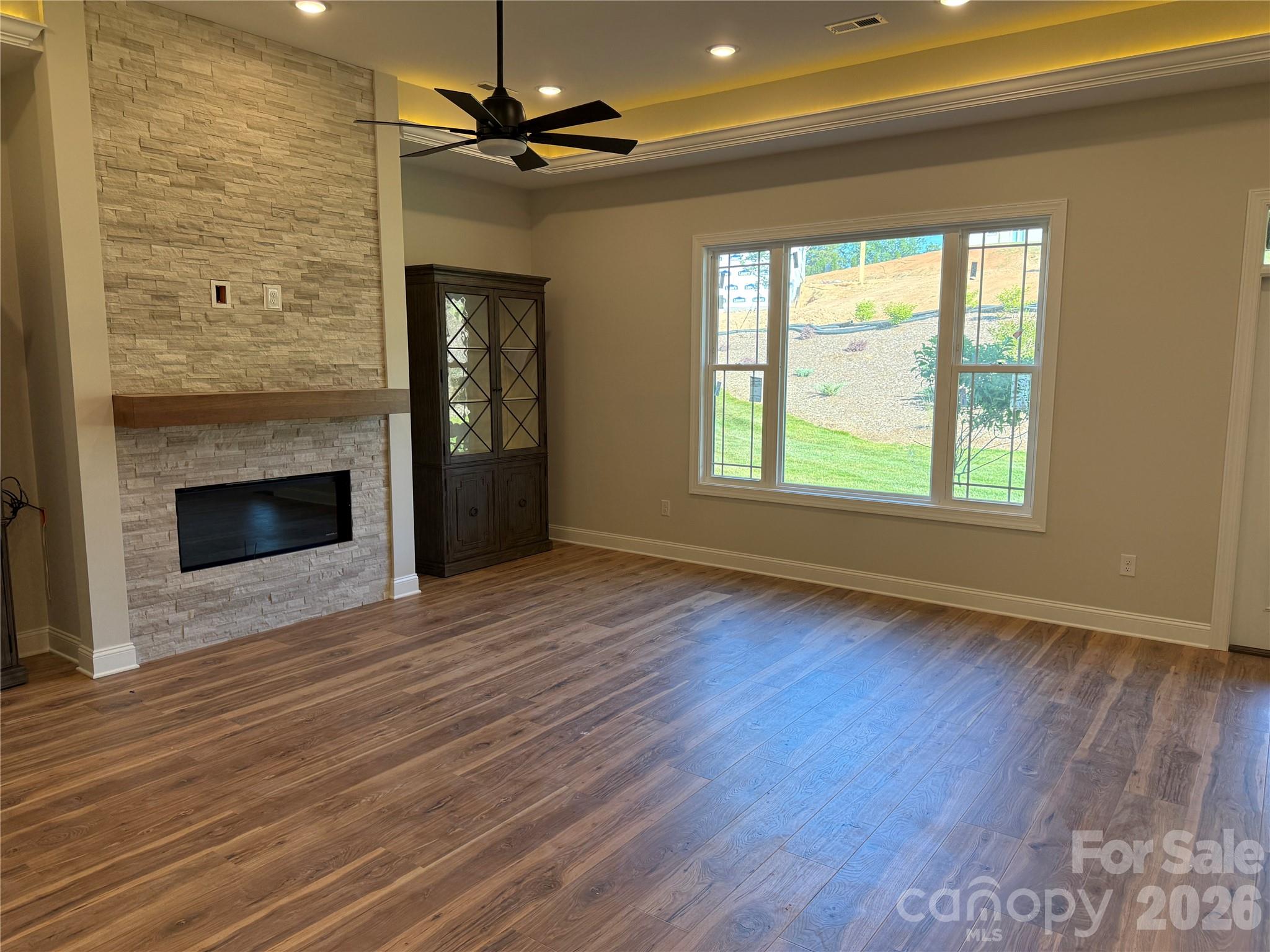 4559 Holly Circle Northeast Conover, NC 28613 - Photo 4 of 40