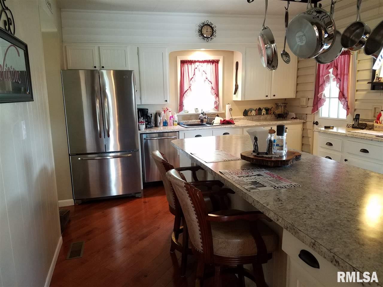 840 Blackjack Road Blandinsville, IL 61420 - Photo 7 of 28