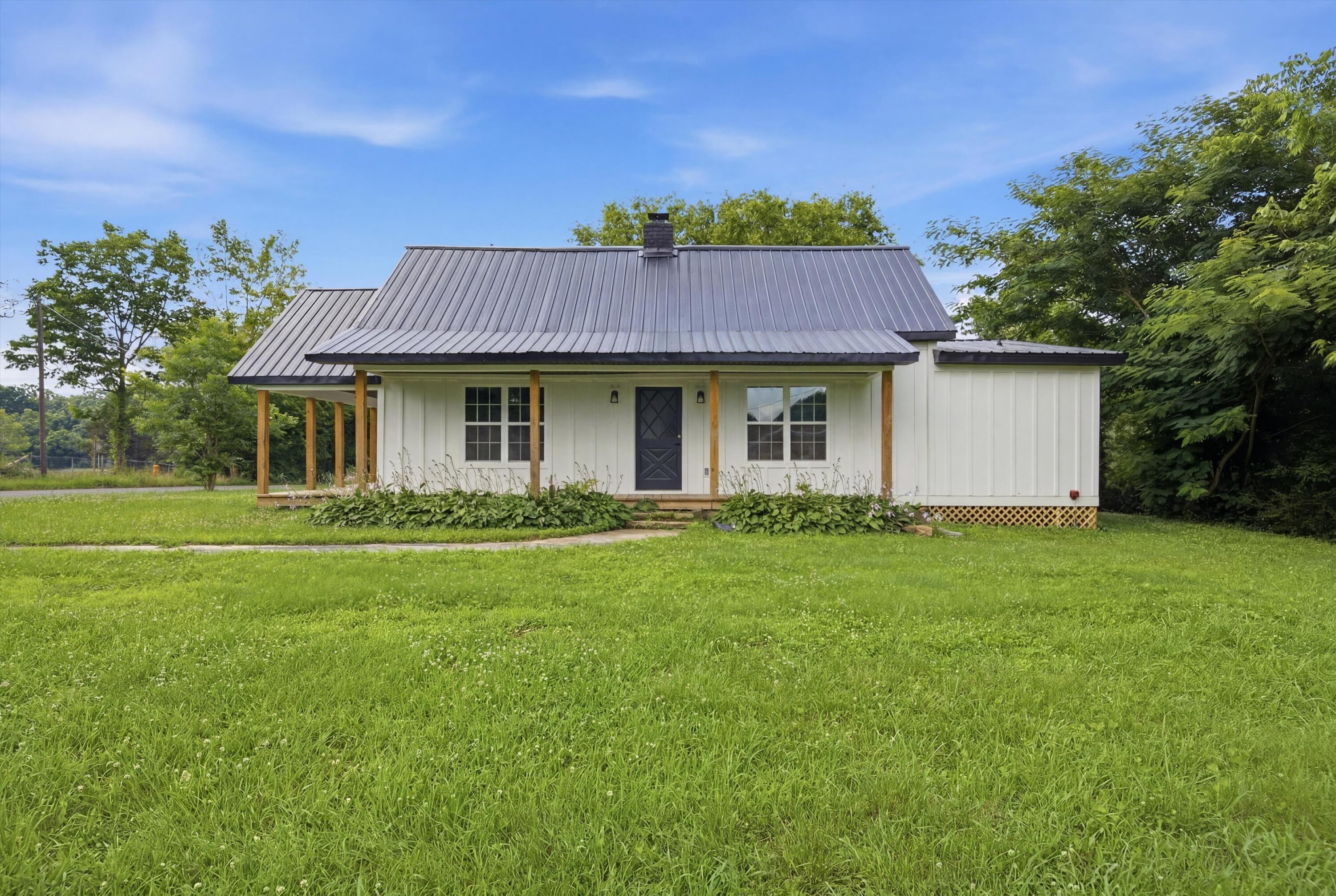 760 Keith Road Southeast Dalton, GA 30721 - Photo 2 of 31 02-760KeithSt-26