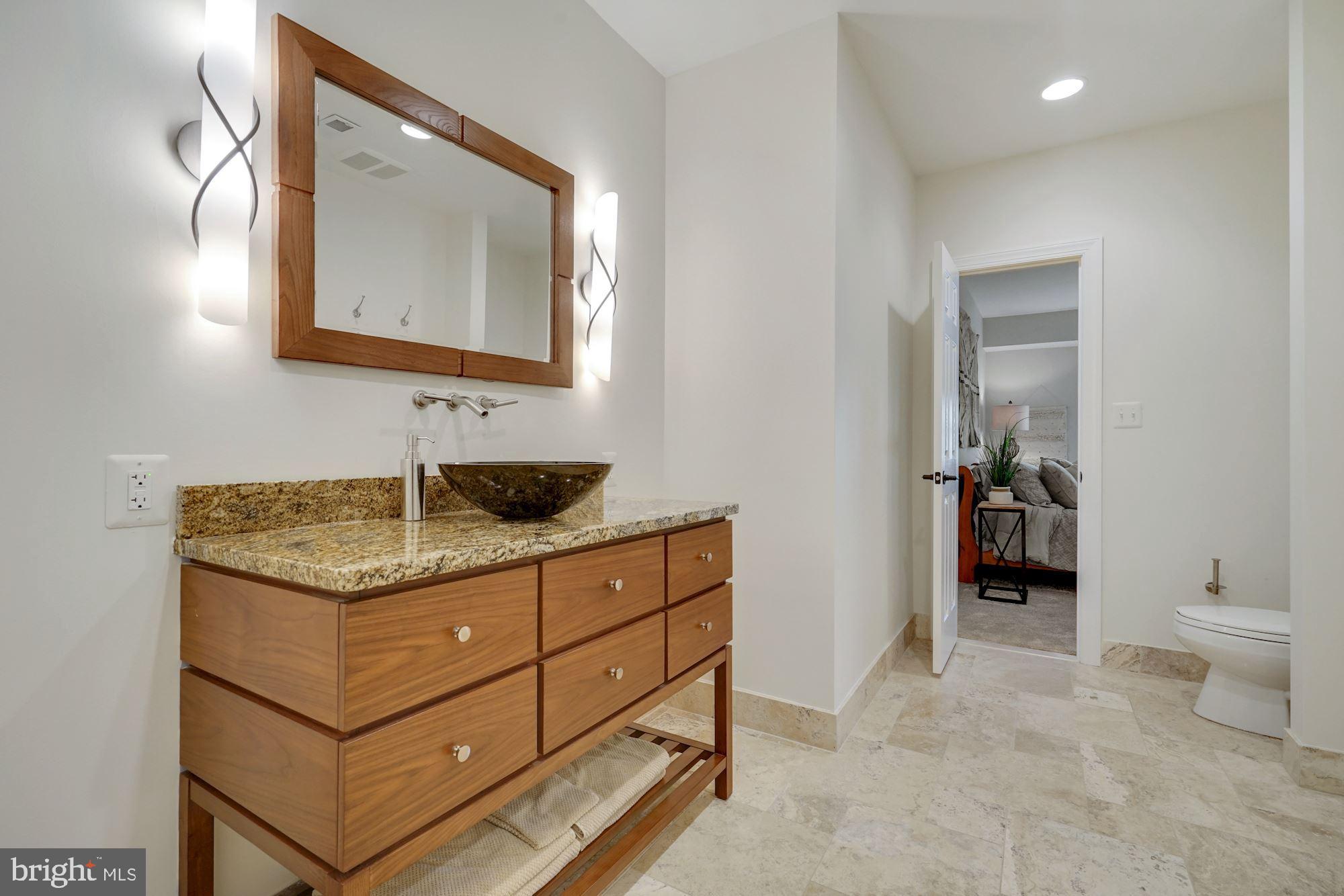 100 Chimney Ridge Place Sterling, VA 20165 - Photo 54 of 69 Spacious Full Bathroom w/rain head, steam shower