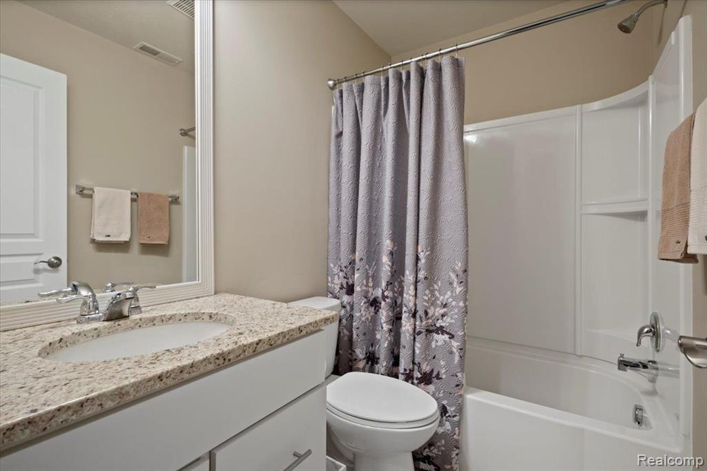 2754 Helmsdale Circle Rochester, MI 48307 - Photo 27 of 38 Gallery Image 27