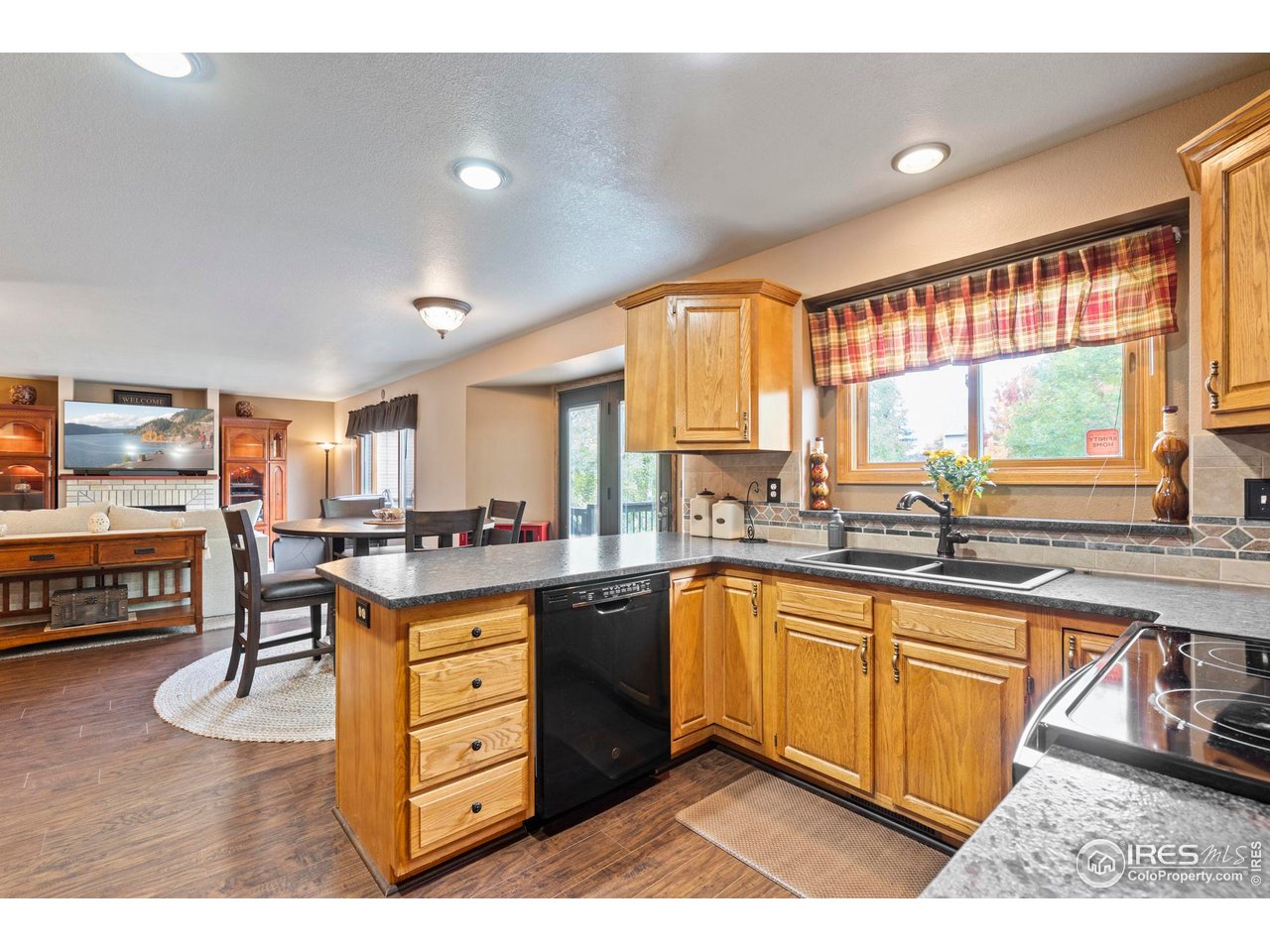 1808 Silvergate Road Fort Collins, CO 80526 - Photo 12 of 40 Gallery Image 12