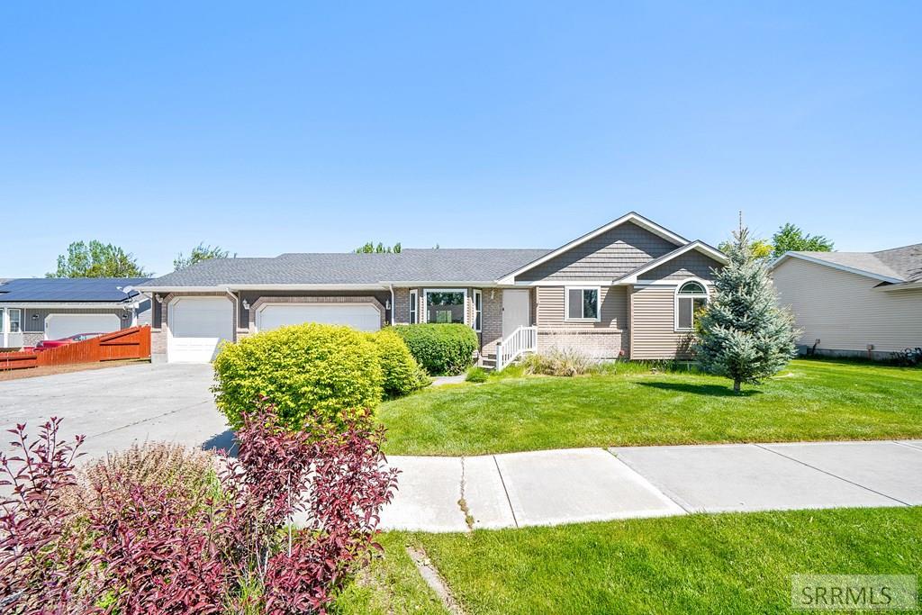 3845 Ridgeview Circle Ammon, ID 83406 - Photo 1 of 66 Main View