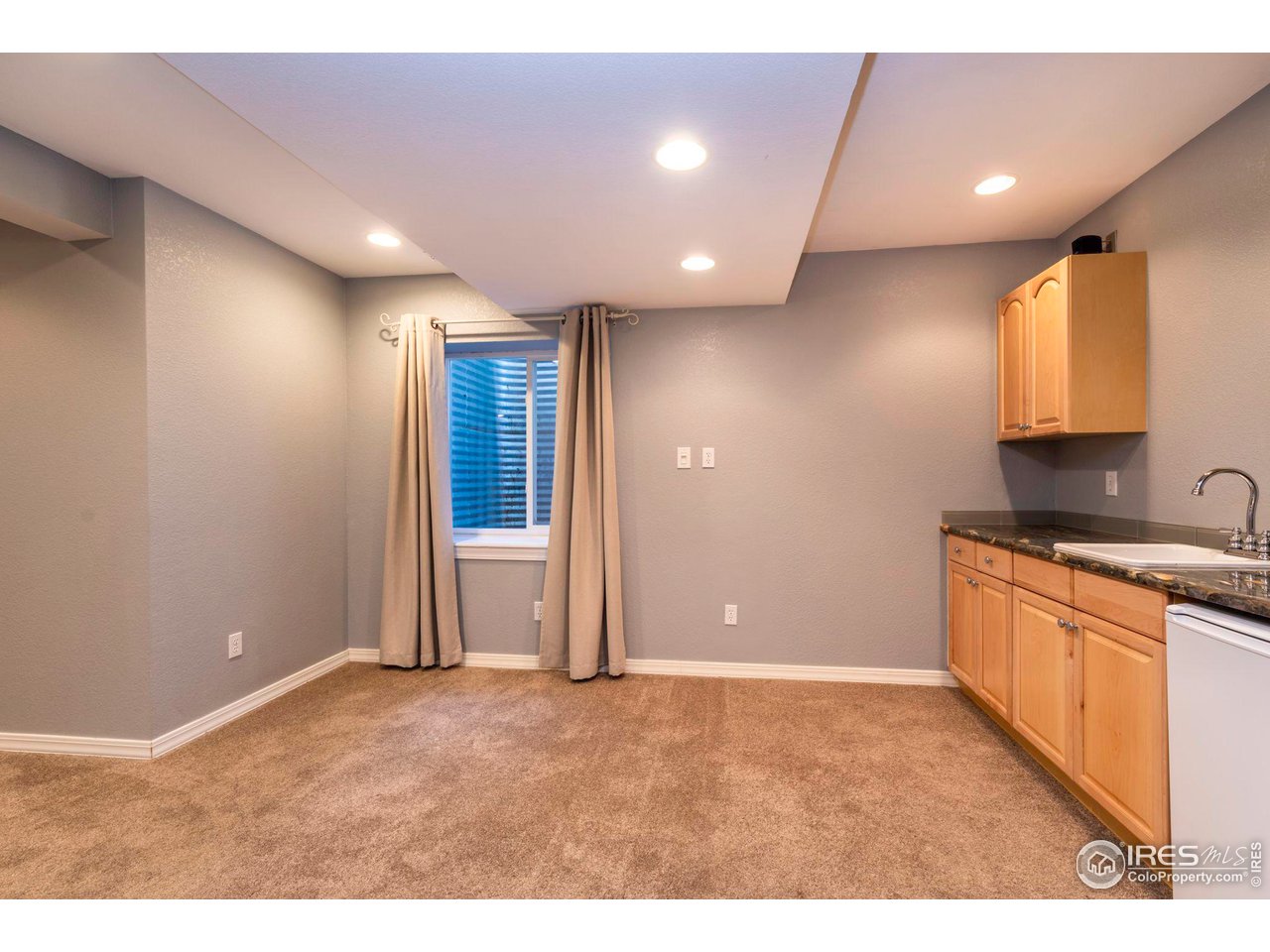 650 Wild Ridge Circle Lafayette, CO 80026 - Photo 20 of 38 Rec Room with Wet Bar
