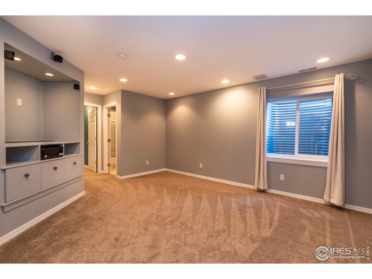 650 Wild Ridge Circle Lafayette, CO 80026 - Photo 21 of 38 Family Room