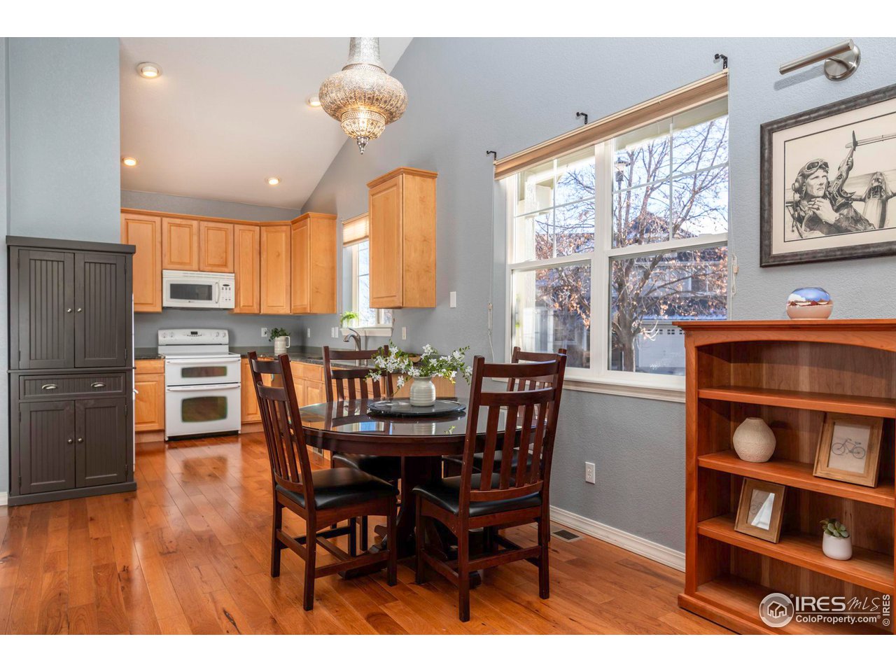650 Wild Ridge Circle Lafayette, CO 80026 - Photo 7 of 38 Kitchen with Dining Area