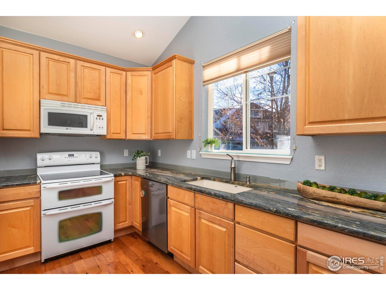 650 Wild Ridge Circle Lafayette, CO 80026 - Photo 8 of 38 Kitchen