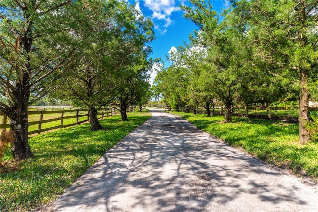 1701 Southeast Ranch Road South Jupiter, FL 33478 - Photo 32 of 49 Gallery Image 32
