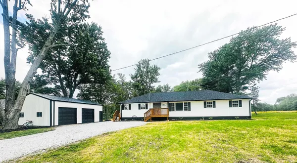 $312,000 | 1723 Highway 645, Loogootee, IN 47553