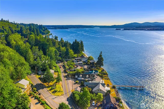 $989,000 | 3643 Beach Drive East, Port Orchard, WA 98366