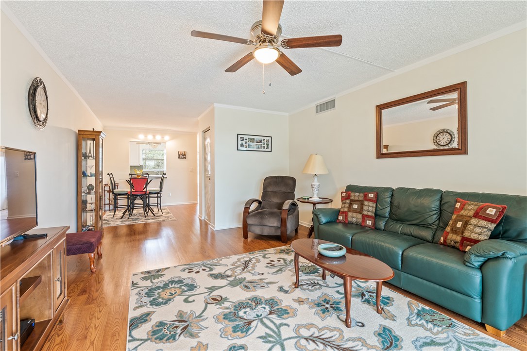 275 Date Palm Road, Unit 403 Vero Beach, FL 32963 - Photo 4 of 35