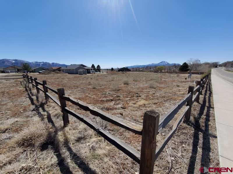 555 East 7th Street Cortez, CO 81321 - Photo 4 of 7 a view of a terrace