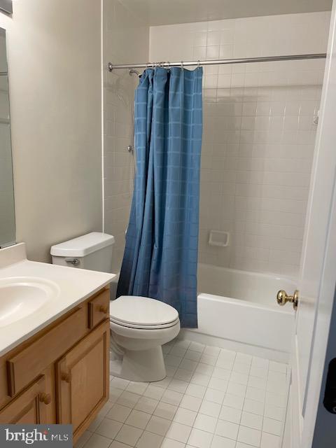 9419 Spruce Tree Circle Bethesda, MD 20814 - Photo 22 of 26 Upper level full bathroom