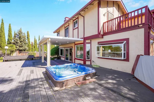 $899,000 | 124 Peridot Court, Hercules, CA 94547