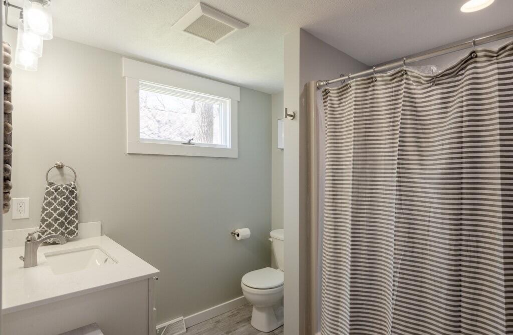 10877 Gun Lake Road Middleville, MI 49333 - Photo 12 of 21