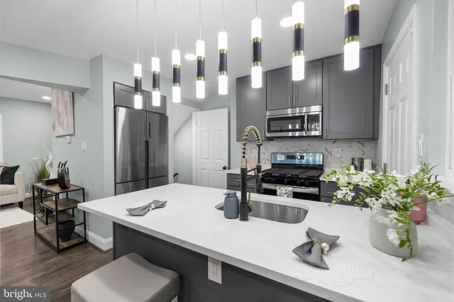 $374,900 | 5033 37th Avenue, Hyattsville, MD 20782