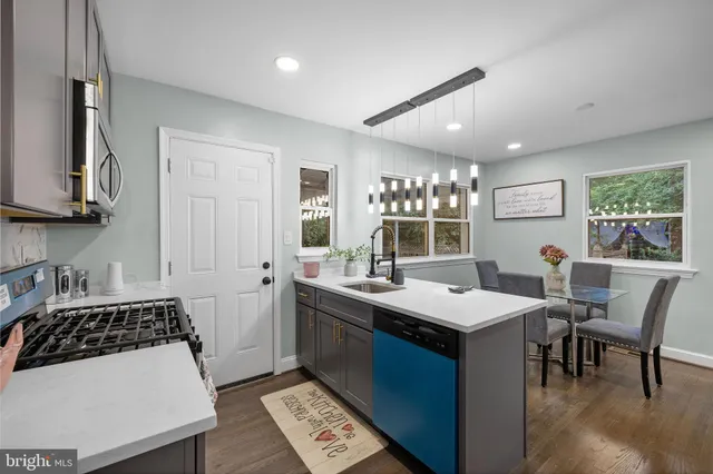 $374,900 | 5033 37th Avenue, Hyattsville, MD 20782