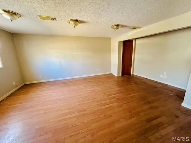 $99,000 | 106 East Young Street, Doniphan, MO 63935