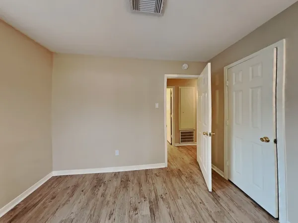 $1,880 | 10418 Winding Trail Road, La Porte, TX 77571