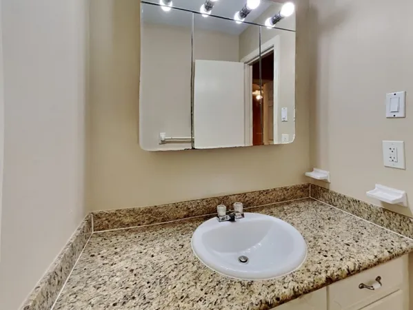 $1,880 | 10418 Winding Trail Road, La Porte, TX 77571