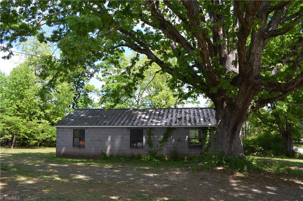 1361 Ledbetter Road Mayodan, NC 27027 - Photo 13 of 22 Gallery Image 13