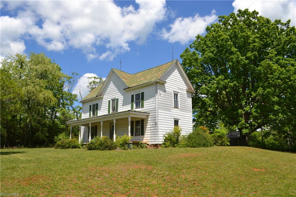 1361 Ledbetter Road Mayodan, NC 27027 - Photo 2 of 22 Gallery Image 2