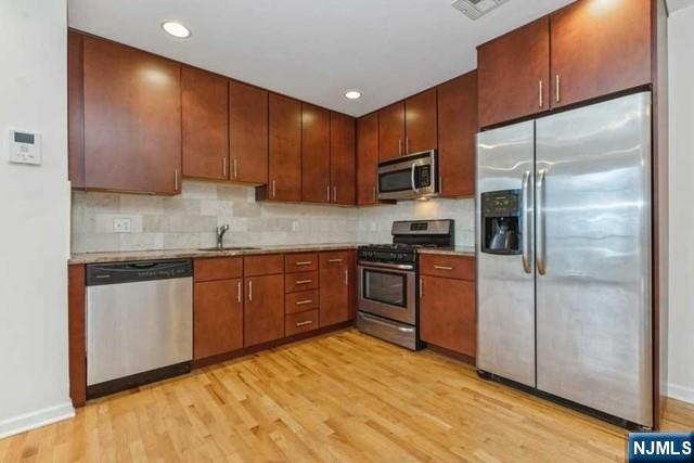 17 Meadow Road, Unit 104 Rutherford, NJ 07070 - Photo 2 of 19