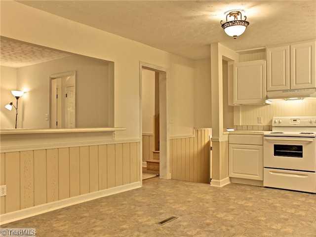 5731 Enfield Road Pfafftown, NC 27040 - Photo 4 of 16 Dining Room.