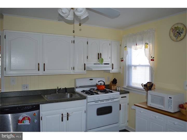 35 Gedney Road Lawrence Township, NJ 08648 - Photo 7 of 19