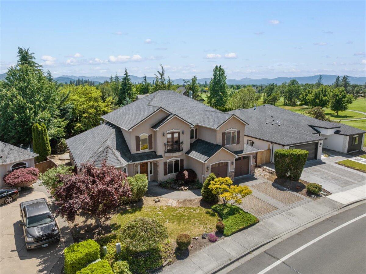 888 Arrowhead Trail Eagle Point, OR 97524 - Photo 32 of 36 41-DJI_0884