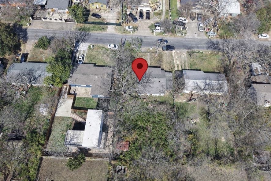 407 Middle Lane Austin, TX 78753 - Photo 8 of 17 Aerial perspective of suburban area
