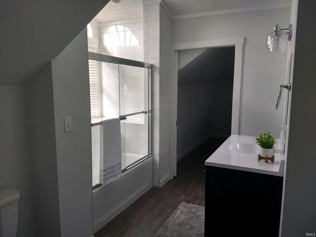 $1,000 | 505 North 6th Street, Unit LOFT, Vincennes, IN 47591