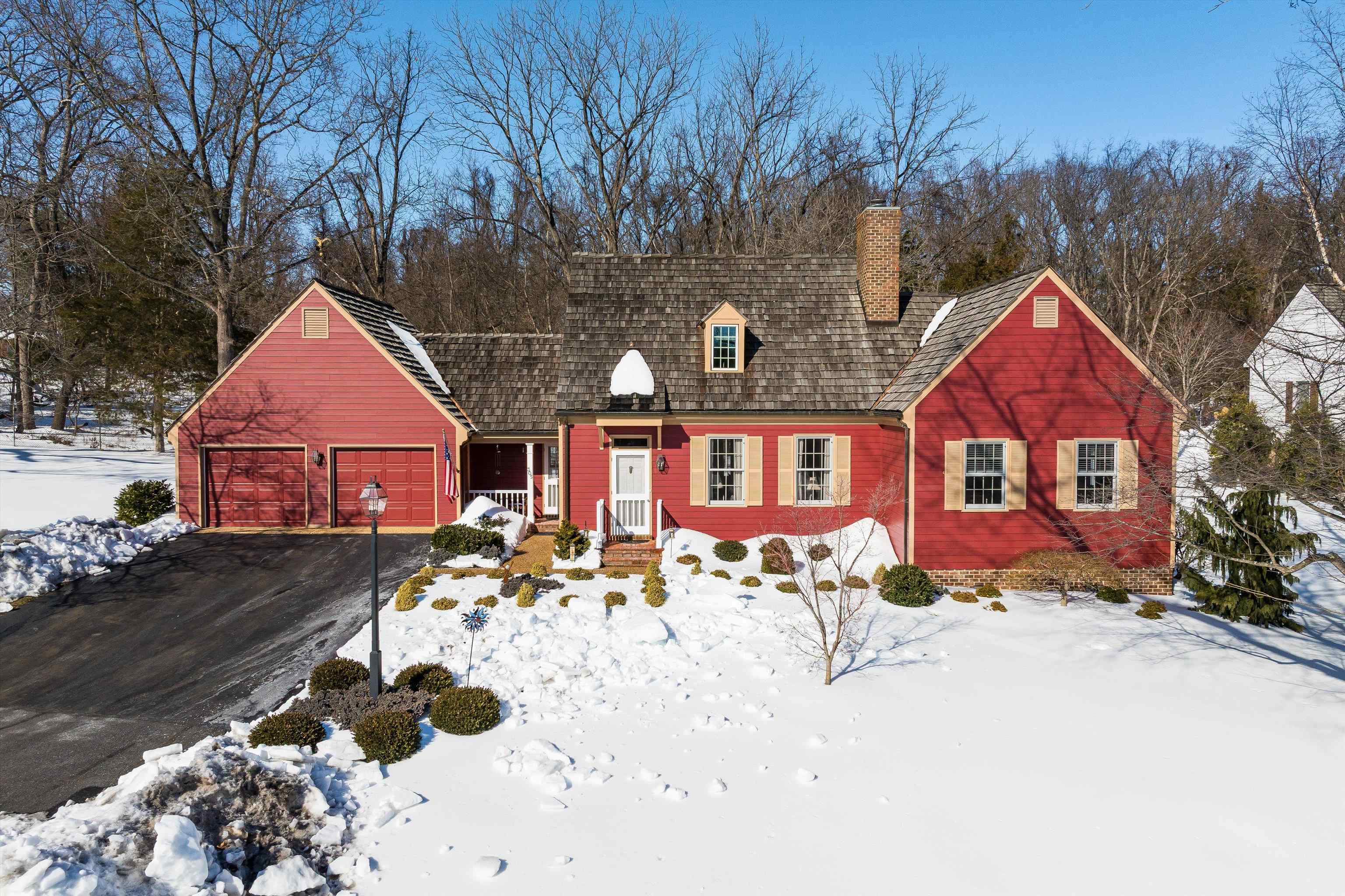 305 Kings Square Staunton, VA 24401 - Photo 3 of 55