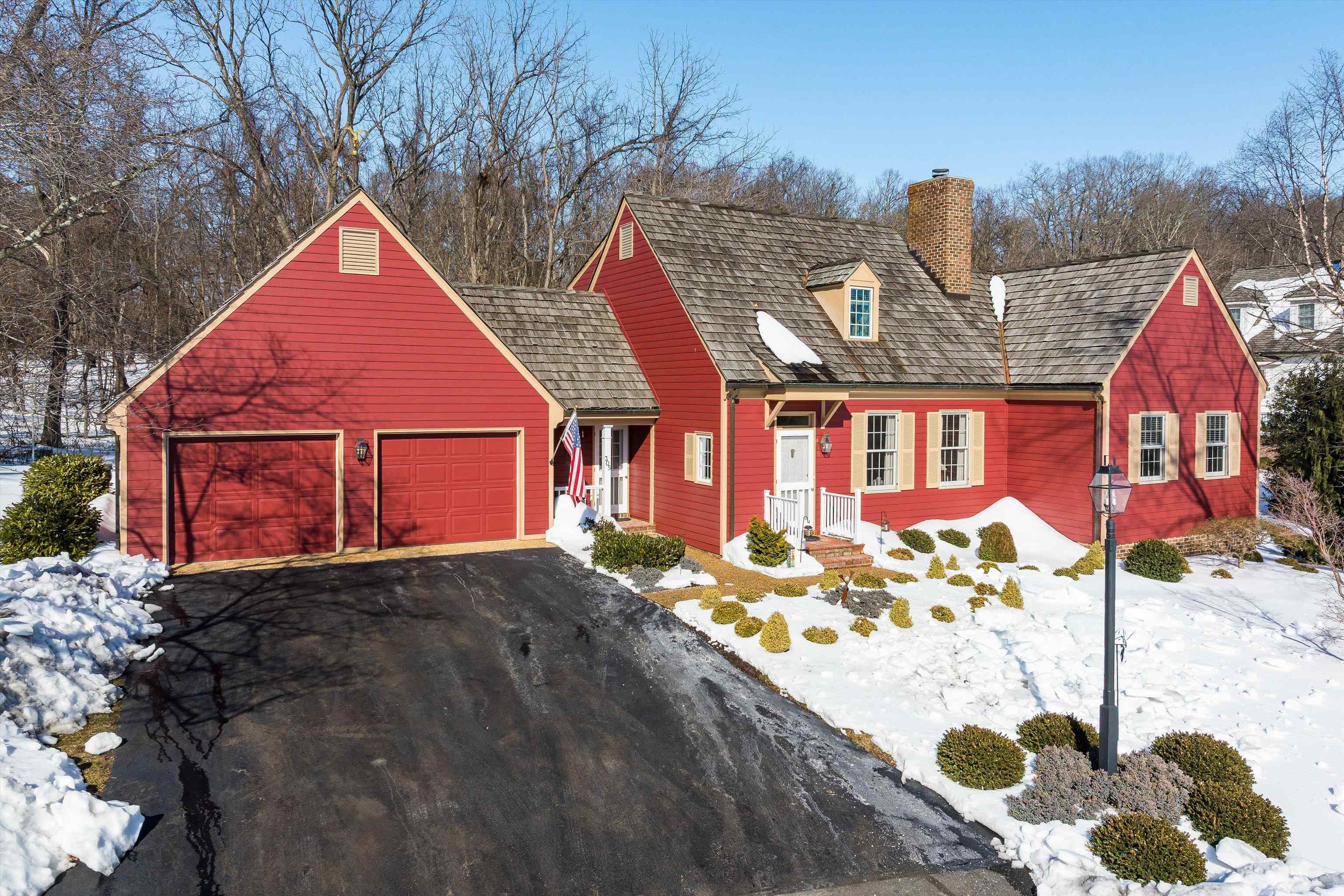 305 Kings Square Staunton, VA 24401 - Photo 4 of 55