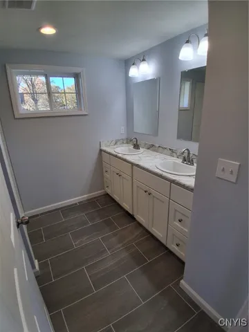 $264,000 | 101 Augusta Drive, Cicero, NY 13212