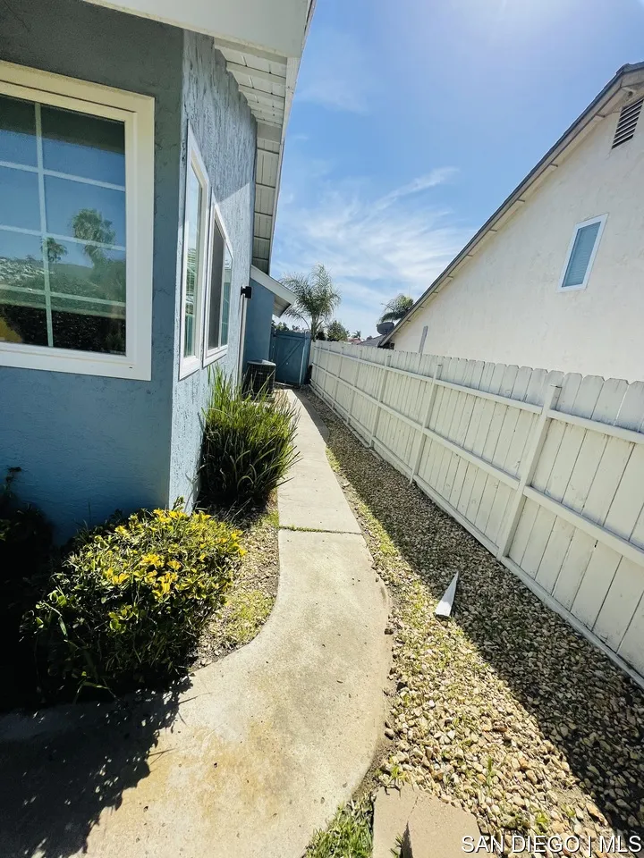 9014 Akard Street Spring Valley, CA 91977 - Photo 11 of 13 Gallery Image 11